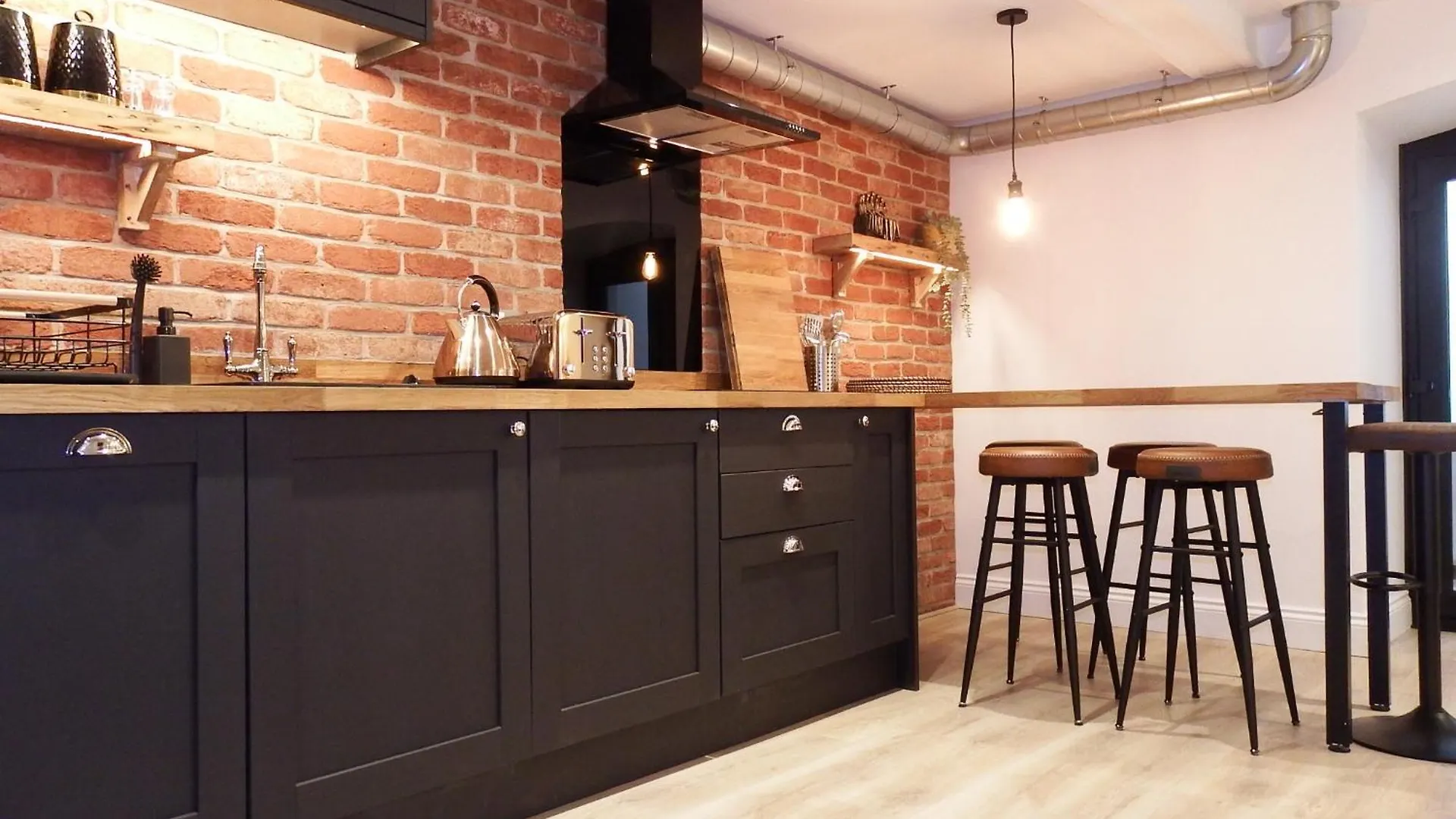 Newly Renovated Stunning Warehouse Apartment Bournemouth 0*,  Velká Británie
