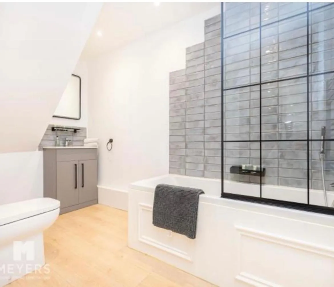 Newly Renovated Stunning Warehouse Apartment Bournemouth